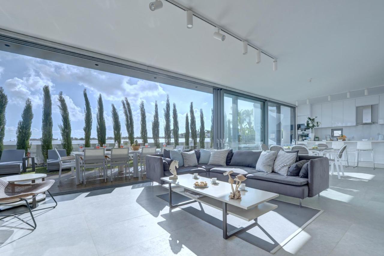 White Pearl Villas Protaras Exteriör bild